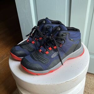 Keen Tempo Flex Hiking Boots